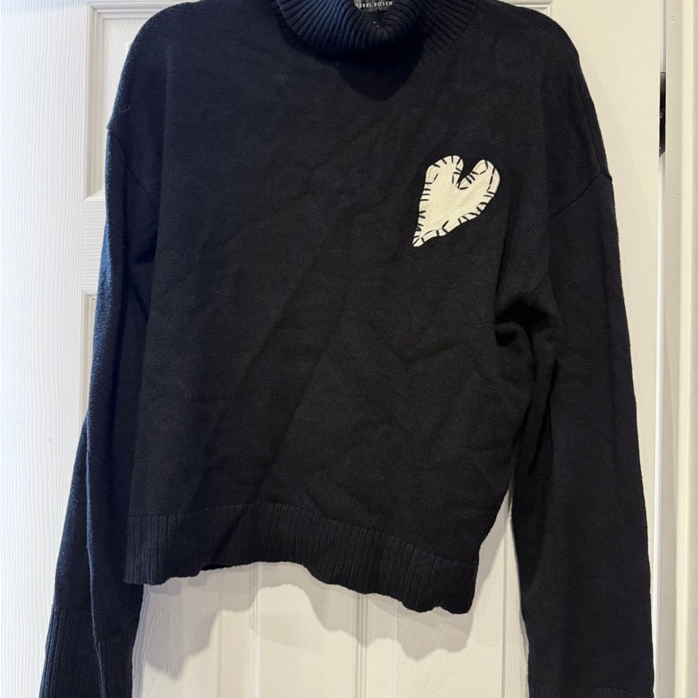 AQUA Cropped Turtleneck Heart Patch Black Sweater